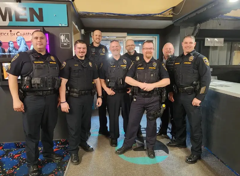 Image of the Keizer police in a group photo